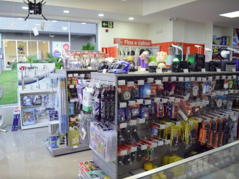 Mr. Home Elétrica e Ferragens - reparos no Betânia — foto 2
