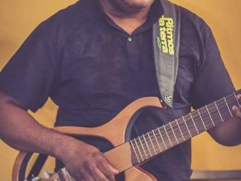 Aulas de violão e guitarra em domicìlio no Bairro Betânia - Ballu Guita-músico freelancer em BH — foto 1