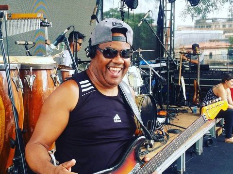 Aulas de violão e guitarra em domicìlio no Bairro Betânia - Ballu Guita-músico freelancer em BH — foto 8