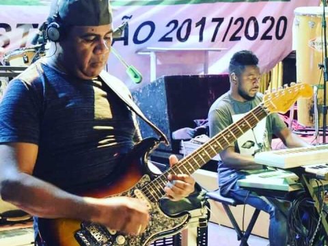 Aulas de violão e guitarra em domicìlio no Bairro Betânia - Ballu Guita-músico freelancer em BH — foto 9